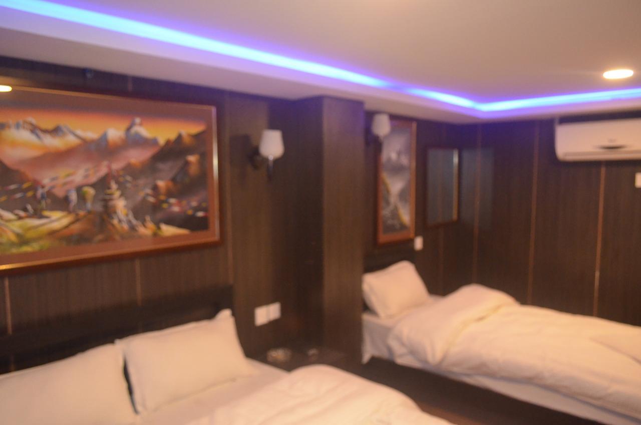 Hotel Holiday Inn Kathmandu Ngoại thất bức ảnh