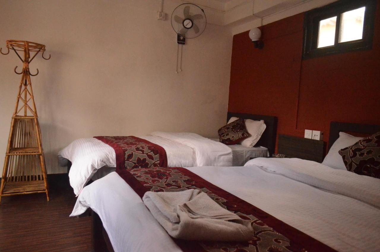 Hotel Holiday Inn Kathmandu Ngoại thất bức ảnh