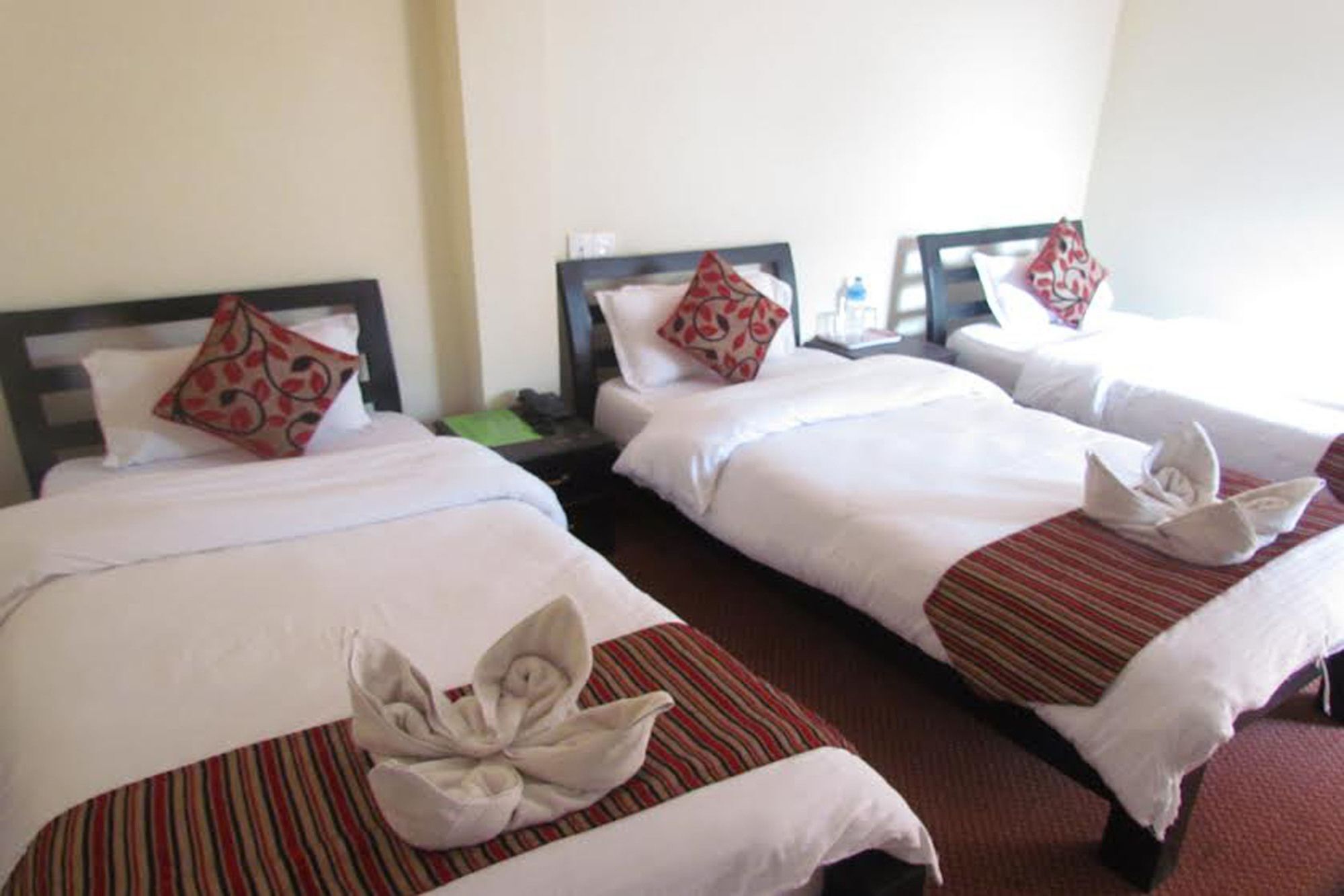 Hotel Holiday Inn Kathmandu Ngoại thất bức ảnh